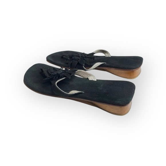 Nordstrom 𑁍 Suede 3D Flower Thong Wood Wedge Sandals 𑁍 Black Size 11.5 29 𑁍 - Picture 7 of 16